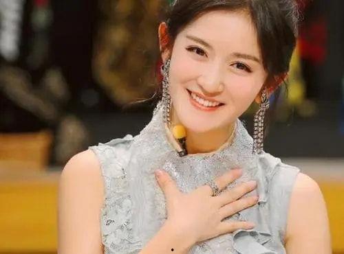 娱乐吃瓜谢娜是谁呀视频,娱乐界的“吃瓜女王”